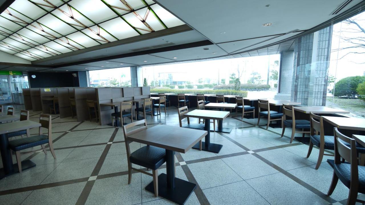 Route Inn Grantia Komatsu Airport Exterior foto